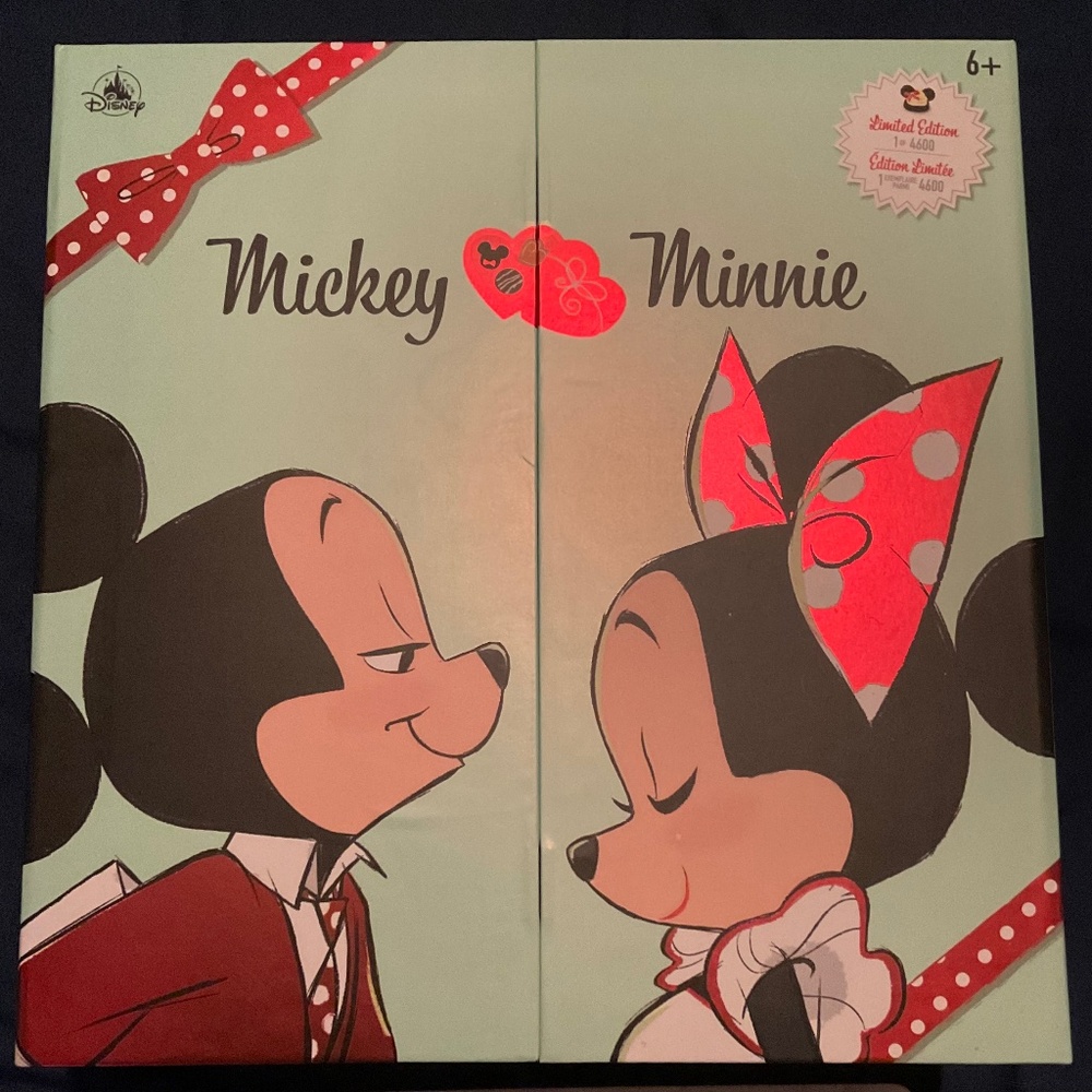 Disney limited edition Mickey Mouse / Minnie Mouse doll set